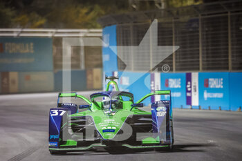 2022-01-27 - 37 CASSIDY NICK (NZL), ENVISION RACING, AUDI E-TRON FE07, ACTION during the 2022 Diriyah ePrix, 1st and 2nd round of the 2022 Formula E World Championship, on the Riyadh Street Circuit from January 28 to 30, in Riyadh, Saudi Arabia - 2022 DIRIYAH EPRIX, 1ST AND 2ND ROUND OF THE 2022 FORMULA E WORLD CHAMPIONSHIP - FORMULA E - MOTORS