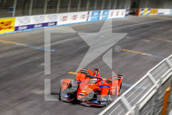 2022-01-27 - 30 ROWLAND OLIVER (GBR), MAHINDRA RACING, MAHINDRA M7ELECTRO, ACTION during the 2022 Diriyah ePrix, 1st and 2nd round of the 2022 Formula E World Championship, on the Riyadh Street Circuit from January 28 to 30, in Riyadh, Saudi Arabia - 2022 DIRIYAH EPRIX, 1ST AND 2ND ROUND OF THE 2022 FORMULA E WORLD CHAMPIONSHIP - FORMULA E - MOTORS