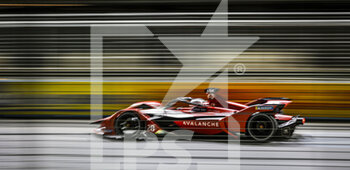2022-01-27 - 28 ASKEW OLIVER (USA), AVALANCHE ANDRETTI FORMULA E, BMW IFE.21, ACTION during the 2022 Diriyah ePrix, 1st and 2nd round of the 2022 Formula E World Championship, on the Riyadh Street Circuit from January 28 to 30, in Riyadh, Saudi Arabia - 2022 DIRIYAH EPRIX, 1ST AND 2ND ROUND OF THE 2022 FORMULA E WORLD CHAMPIONSHIP - FORMULA E - MOTORS