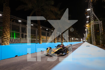 2022-01-27 - 25 Vergne Jean-Eric (fra), DS Techeetach, DS E-Tense FE21, action during the 2022 Diriyah ePrix, 1st and 2nd round of the 2022 Formula E World Championship, on the Riyadh Street Circuit from January 28 to 30, in Riyadh, Saudi Arabia - 2022 DIRIYAH EPRIX, 1ST AND 2ND ROUND OF THE 2022 FORMULA E WORLD CHAMPIONSHIP - FORMULA E - MOTORS