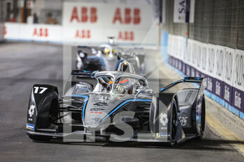 2022-01-27 - 17 DE VRIES NYCK (NLD), MERCEDES-EQ SILVER ARROW 02, ACTION during the 2022 Diriyah ePrix, 1st and 2nd round of the 2022 Formula E World Championship, on the Riyadh Street Circuit from January 28 to 30, in Riyadh, Saudi Arabia - 2022 DIRIYAH EPRIX, 1ST AND 2ND ROUND OF THE 2022 FORMULA E WORLD CHAMPIONSHIP - FORMULA E - MOTORS