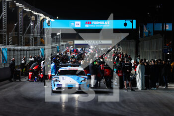 2022-01-27 - grille de depart starting grid, safety car Porsche Taycan during the 2022 Diriyah ePrix, 1st and 2nd round of the 2022 Formula E World Championship, on the Riyadh Street Circuit from January 28 to 30, in Riyadh, Saudi Arabia - 2022 DIRIYAH EPRIX, 1ST AND 2ND ROUND OF THE 2022 FORMULA E WORLD CHAMPIONSHIP - FORMULA E - MOTORS
