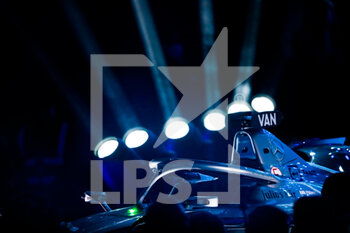 2022-01-27 - Vandoorne Stoffel (bel), Mercedes-EQ Silver Arrow 02, halo illustration during the 2022 Diriyah ePrix, 1st and 2nd round of the 2022 Formula E World Championship, on the Riyadh Street Circuit from January 28 to 30, in Riyadh, Saudi Arabia - 2022 DIRIYAH EPRIX, 1ST AND 2ND ROUND OF THE 2022 FORMULA E WORLD CHAMPIONSHIP - FORMULA E - MOTORS