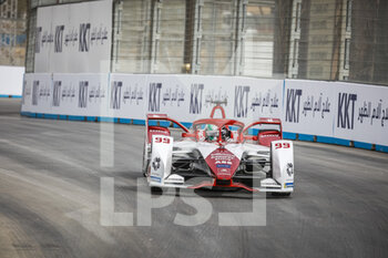 2022-01-28 - 99 GIOVINAZZI ANTONIO (ITA), DRAGON / PENSKE AUTOSPORT, PENSKE EV-5, ACTION during the 2022 Diriyah ePrix, 1st and 2nd round of the 2022 Formula E World Championship, on the Riyadh Street Circuit from January 28 to 30, in Riyadh, Saudi Arabia - 2022 DIRIYAH EPRIX, 1ST AND 2ND ROUND OF THE 2022 FORMULA E WORLD CHAMPIONSHIP - FORMULA E - MOTORS