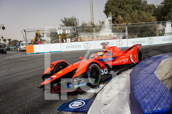 2022-01-28 - 30 Rowland Oliver (gbr), Mahindra Racing, Mahindra M7Electro, action during the 2022 Diriyah ePrix, 1st and 2nd round of the 2022 Formula E World Championship, on the Riyadh Street Circuit from January 28 to 30, in Riyadh, Saudi Arabia - 2022 DIRIYAH EPRIX, 1ST AND 2ND ROUND OF THE 2022 FORMULA E WORLD CHAMPIONSHIP - FORMULA E - MOTORS