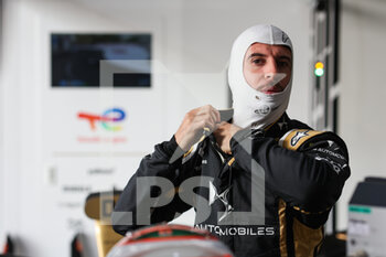 2022-01-28 - Da Costa Antonio Felix (prt), DS Techeetach, DS E-Tense FE21, portrait during the 2022 Diriyah ePrix, 1st and 2nd round of the 2022 Formula E World Championship, on the Riyadh Street Circuit from January 28 to 30, in Riyadh, Saudi Arabia - 2022 DIRIYAH EPRIX, 1ST AND 2ND ROUND OF THE 2022 FORMULA E WORLD CHAMPIONSHIP - FORMULA E - MOTORS