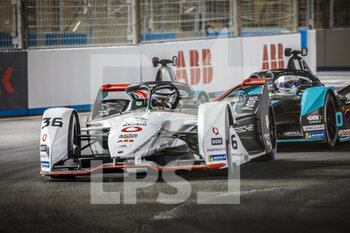 2022-01-28 - 36 LOTTERER ANDRÉ (GER), TAG HEUER PORSCHE FORMULA E TEAM, PORSCHE 99X ELECTRIC, ACTION during the 2022 Diriyah ePrix, 1st and 2nd round of the 2022 Formula E World Championship, on the Riyadh Street Circuit from January 28 to 30, in Riyadh, Saudi Arabia - 2022 DIRIYAH EPRIX, 1ST AND 2ND ROUND OF THE 2022 FORMULA E WORLD CHAMPIONSHIP - FORMULA E - MOTORS