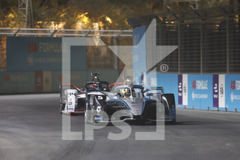 29/01/2022 - 05 VANDOORNE STOFFEL (BEL), MERCEDES-EQ SILVER ARROW 02, ACTION during the 2022 Diriyah ePrix, 1st and 2nd round of the 2022 Formula E World Championship, on the Riyadh Street Circuit from January 28 to 30, in Riyadh, Saudi Arabia - 2022 DIRIYAH EPRIX, 1ST AND 2ND ROUND OF THE 2022 FORMULA E WORLD CHAMPIONSHIP - FORMULA E - MOTORI