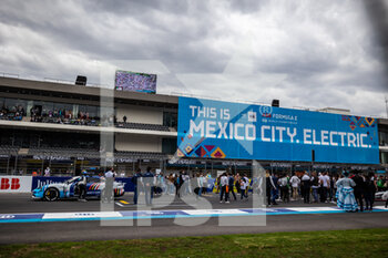 13/02/2022 - Gridwalk VIP ABB grille de depart starting grid during the 2022 Mexico City ePrix, 2nd meeting of the 2021-22 ABB FIA Formula E World Championship, on the Autodromo Hermanos Rodriguez from February 10 to 11, in Mexico City, Mexico - 2022 MEXICO CITY EPRIX, 2ND MEETING OF THE 2021-22 ABB FIA FORMULA E WORLD CHAMPIONSHIP - FORMULA E - MOTORI