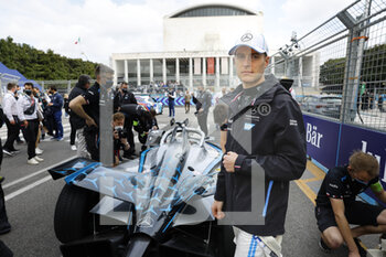2022-04-09 - VANDOORNE Stoffel (bel), Mercedes-EQ Silver Arrow 02, portrait during the 2022 Rome City ePrix, 3rd meeting of the 2021-22 ABB FIA Formula E World Championship, on the Circuit Cittadino dell’EUR from April 8 to 10, in Rome, Italy - 2022 ROME CITY EPRIX, 3RD MEETING OF THE 2021-22 ABB FIA FORMULA E WORLD CHAMPIONSHIP - FORMULA E - MOTORS
