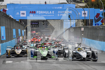2022-04-09 - Start race 1, during the 2022 Rome City ePrix, 3rd meeting of the 2021-22 ABB FIA Formula E World Championship, on the Circuit Cittadino dell’EUR from April 8 to 10, in Rome, Italy - Photo: DPPI - 2022 ROME CITY EPRIX, 3RD MEETING OF THE 2021-22 ABB FIA FORMULA E WORLD CHAMPIONSHIP - FORMULA E - MOTORS