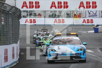 2022-04-09 - SAFETY CAR during the 2022 Rome City ePrix, 3rd meeting of the 2021-22 ABB FIA Formula E World Championship, on the Circuit Cittadino dell’EUR from April 8 to 10, in Rome, Italy - 2022 ROME CITY EPRIX, 3RD MEETING OF THE 2021-22 ABB FIA FORMULA E WORLD CHAMPIONSHIP - FORMULA E - MOTORS
