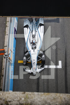 2022-04-09 - 17 DE VRIES Nyck (nld), Mercedes-EQ Silver Arrow 02, action during the 2022 Rome City ePrix, 3rd meeting of the 2021-22 ABB FIA Formula E World Championship, on the Circuit Cittadino dell’EUR from April 8 to 10, in Rome, Italy - 2022 ROME CITY EPRIX, 3RD MEETING OF THE 2021-22 ABB FIA FORMULA E WORLD CHAMPIONSHIP - FORMULA E - MOTORS