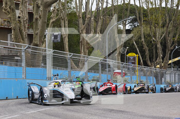 2022-04-09 - 05 VANDOORNE Stoffel (bel), Mercedes-EQ Silver Arrow 02, action during the 2022 Rome City ePrix, 3rd meeting of the 2021-22 ABB FIA Formula E World Championship, on the Circuit Cittadino dell’EUR from April 8 to 10, in Rome, Italy - 2022 ROME CITY EPRIX, 3RD MEETING OF THE 2021-22 ABB FIA FORMULA E WORLD CHAMPIONSHIP - FORMULA E - MOTORS