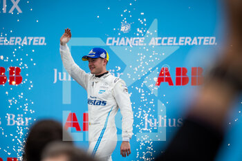 2022-04-09 - VANDOORNE Stoffel (bel), Mercedes-EQ Silver Arrow 02, portrait podium during the 2022 Rome City ePrix, 3rd meeting of the 2021-22 ABB FIA Formula E World Championship, on the Circuit Cittadino dell’EUR from April 8 to 10, in Rome, Italy - 2022 ROME CITY EPRIX, 3RD MEETING OF THE 2021-22 ABB FIA FORMULA E WORLD CHAMPIONSHIP - FORMULA E - MOTORS