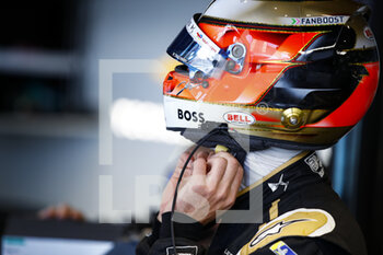 2022-04-10 - VERGNE Jean-Eric (fra), DS Techeetah, DS E-Tense FE21, portrait during the 2022 Rome City ePrix, 3rd meeting of the 2021-22 ABB FIA Formula E World Championship, on the Circuit Cittadino dell’EUR from April 8 to 10, in Rome, Italy - 2022 ROME CITY EPRIX, 3RD MEETING OF THE 2021-22 ABB FIA FORMULA E WORLD CHAMPIONSHIP - FORMULA E - MOTORS