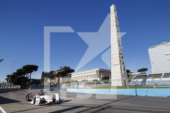 2022-04-10 - 94 WEHRLEIN Pascal (ger), TAG Heuer Porsche Formula E Team, Porsche 99X Electric, action , during the 2022 Rome City ePrix, 3rd meeting of the 2021-22 ABB FIA Formula E World Championship, on the Circuit Cittadino dell’EUR from April 8 to 10, in Rome, Italy - 2022 ROME CITY EPRIX, 3RD MEETING OF THE 2021-22 ABB FIA FORMULA E WORLD CHAMPIONSHIP - FORMULA E - MOTORS