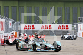 14/05/2022 - 10 BIRD Sam (gbr), Jaguar TCS Racing, Jaguar I-Type 5, action during the 2022 Berlin ePrix, 5th meeting of the 2021-22 ABB FIA Formula E World Championship, on the Tempelhof Airport Street Circuit from May 13 to 15, in Berlin - 2022 BERLIN EPRIX, 5TH MEETING OF THE 2021-22 ABB FIA FORMULA E WORLD CHAMPIONSHIP - FORMULA E - MOTORI