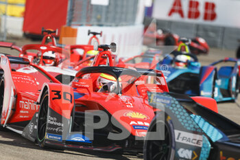 15/05/2022 - 30 ROWLAND Oliver (gbr), Mahindra Racing, Mahindra M7Electro, action during the 2022 Berlin ePrix, 5th meeting of the 2021-22 ABB FIA Formula E World Championship, on the Tempelhof Airport Street Circuit from May 13 to 15, in Berlin - 2022 BERLIN EPRIX, 5TH MEETING OF THE 2021-22 ABB FIA FORMULA E WORLD CHAMPIONSHIP - FORMULA E - MOTORI