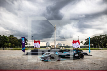 2022-06-02 - Meet and Greet during the 2022 Jakarta ePrix, 6th meeting of the 2021-22 ABB FIA Formula E World Championship, on the Jakarta International e-Prix Circuit from June 2 to 4, in Jakarta - AUTO - 2022 FORMULA E JAKARTA EPRIX - FORMULA E - MOTORS