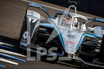04/06/2022 - 17 DE VRIES Nyck (nld), Mercedes-EQ Silver Arrow 02, action during the 2022 Jakarta ePrix, 6th meeting of the 2021-22 ABB FIA Formula E World Championship, on the Jakarta International e-Prix Circuit from June 2 to 4, in Jakarta - AUTO - 2022 FORMULA E JAKARTA EPRIX - FORMULA E - MOTORI