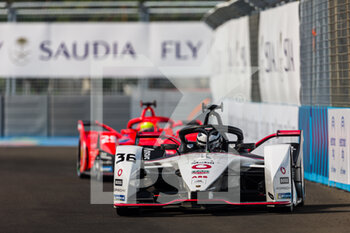 04/06/2022 - 36 LOTTERER André (ger), TAG Heuer Porsche Formula E Team, Porsche 99X Electric, action during the 2022 Jakarta ePrix, 6th meeting of the 2021-22 ABB FIA Formula E World Championship, on the Jakarta International e-Prix Circuit from June 2 to 4, in Jakarta - AUTO - 2022 FORMULA E JAKARTA EPRIX - FORMULA E - MOTORI