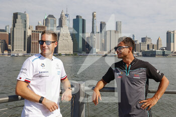 2022-07-14 - VANDOORNE Stoffel (bel), Mercedes-EQ Silver Arrow 02, portrait, EVANS Mitch (nzl), Jaguar TCS Racing, Jaguar I-Type 5, portrait during the 2022 New York City ePrix, 8th meeting of the 2021-22 ABB FIA Formula E World Championship, on the Brooklyn Street Circuit from July 14 to 17, in New York, United States of America - AUTO - 2022 FORMULA E NEW YORK CITY EPRIX - FORMULA E - MOTORS