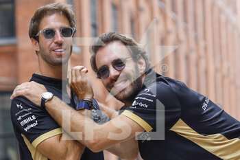 2022-07-14 - DA COSTA Antonio Felix (por), DS Techeetah, DS E-Tense FE21, portrait, VERGNE Jean-Eric (fra), DS Techeetah, DS E-Tense FE21, portrait, during the 2022 New York City ePrix, 8th meeting of the 2021-22 ABB FIA Formula E World Championship, on the Brooklyn Street Circuit from July 14 to 17, in New York, United States of America - AUTO - 2022 FORMULA E NEW YORK CITY EPRIX - FORMULA E - MOTORS