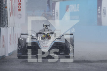2022-07-16 - 05 VANDOORNE Stoffel (bel), Mercedes-EQ Silver Arrow 02, action during the 2022 New York City ePrix, 8th meeting of the 2021-22 ABB FIA Formula E World Championship, on the Brooklyn Street Circuit from July 14 to 17, in New York, United States of America - AUTO - 2022 FORMULA E NEW YORK CITY EPRIX - FORMULA E - MOTORS