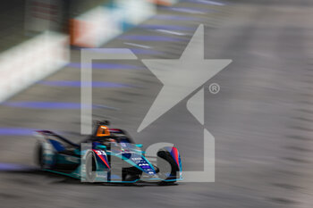 29/07/2022 - 33 TICKTUM Dan (gbr), NIO 333 FE Team, Nio 333 001, action during the 2022 London ePrix, 9th meeting of the 2021-22 ABB FIA Formula E World Championship, on the ExCeL London from July 30 to 31, in London, United Kingdom - AUTO - 2022 FORMULA E LONDON EPRIX - FORMULA E - MOTORI