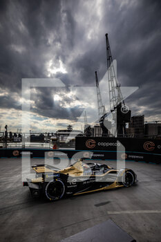 29/07/2022 - 25 VERGNE Jean-Eric (fra), DS Techeetah, DS E-Tense FE21, action during the 2022 London ePrix, 9th meeting of the 2021-22 ABB FIA Formula E World Championship, on the ExCeL London from July 30 to 31, in London, United Kingdom - AUTO - 2022 FORMULA E LONDON EPRIX - FORMULA E - MOTORI