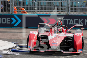 2022-07-30 - 28 ASKEW Oliver (usa), Avalanche Andretti Formula E, BMW iFE.21, action during the 2022 London ePrix, 9th meeting of the 2021-22 ABB FIA Formula E World Championship, on the ExCeL London from July 30 to 31, in London, United Kingdom - AUTO - 2022 FORMULA E LONDON EPRIX - FORMULA E - MOTORS