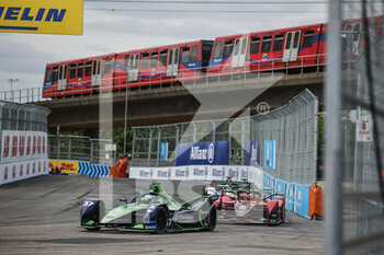 2022-07-30 - 37 CASSIDY Nick (nzl), Envision Racing, Audi e-tron FE07, action during the 2022 London ePrix, 9th meeting of the 2021-22 ABB FIA Formula E World Championship, on the ExCeL London from July 30 to 31, in London, United Kingdom - AUTO - 2022 FORMULA E LONDON EPRIX - FORMULA E - MOTORS