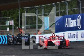 2022-07-31 - 27 DENNIS Jake (gbr), Avalanche Andretti Formula E, BMW iFE.21, action during the 2022 London ePrix, 9th meeting of the 2021-22 ABB FIA Formula E World Championship, on the ExCeL London from July 30 to 31, in London, United Kingdom - AUTO - 2022 FORMULA E LONDON EPRIX - FORMULA E - MOTORS