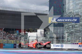2022-07-31 - 29 SIMS Alexander (gbr), Mahindra Racing, Mahindra M7Electro, action during the 2022 London ePrix, 9th meeting of the 2021-22 ABB FIA Formula E World Championship, on the ExCeL London from July 30 to 31, in London, United Kingdom - AUTO - 2022 FORMULA E LONDON EPRIX - FORMULA E - MOTORS