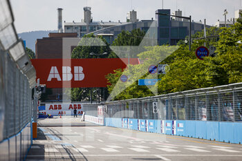 12/08/2022 - ABB Branding during the 2022 Seoul ePrix, 10th meeting of the 2021-22 ABB FIA Formula E World Championship, on the Seoul Street Circuit from August 12 to 14, in Seoul, South Korea - AUTO - 2022 FORMULA E SEOUL EPRIX - FORMULA E - MOTORI