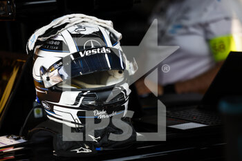 12/08/2022 - Special Helmet, 05 Vandoorne Stoffel (bel), Mercedes-EQ Silver Arrow 02 during the 2022 Seoul ePrix, 10th meeting of the 2021-22 ABB FIA Formula E World Championship, on the Seoul Street Circuit from August 12 to 14, in Seoul, South Korea - AUTO - 2022 FORMULA E SEOUL EPRIX - FORMULA E - MOTORI