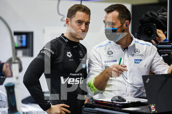 2022-08-13 - Vandoorne Stoffel (bel), Mercedes-EQ Silver Arrow 02, portrait during the 2022 Seoul ePrix, 10th meeting of the 2021-22 ABB FIA Formula E World Championship, on the Seoul Street Circuit from August 12 to 14, in Seoul, South Korea - AUTO - 2022 FORMULA E SEOUL EPRIX - FORMULA E - MOTORS