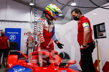 2022-08-13 - Sims Alexander (gbr), Mahindra Racing, Mahindra M7Electro, portrait during the 2022 Seoul ePrix, 10th meeting of the 2021-22 ABB FIA Formula E World Championship, on the Seoul Street Circuit from August 12 to 14, in Seoul, South Korea - AUTO - 2022 FORMULA E SEOUL EPRIX - FORMULA E - MOTORS