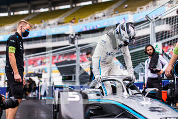 2022-08-13 - VANDOORNE Stoffel (bel), Mercedes-EQ Silver Arrow 02, portrait during the 2022 Seoul ePrix, 10th meeting of the 2021-22 ABB FIA Formula E World Championship, on the Seoul Street Circuit from August 12 to 14, in Seoul, South Korea - AUTO - 2022 FORMULA E SEOUL EPRIX - FORMULA E - MOTORS