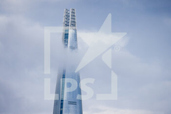 2022-08-13 - The Lotte Tower during the 2022 Seoul ePrix, 10th meeting of the 2021-22 ABB FIA Formula E World Championship, on the Seoul Street Circuit from August 12 to 14, in Seoul, South Korea - AUTO - 2022 FORMULA E SEOUL EPRIX - FORMULA E - MOTORS