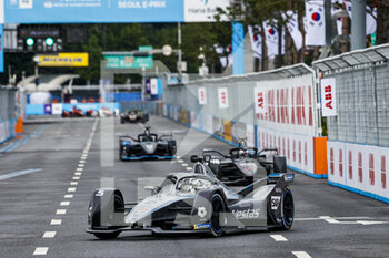 2022-08-13 - 05 Vandoorne Stoffel (bel), Mercedes-EQ Silver Arrow 02, action during the 2022 Seoul ePrix, 10th meeting of the 2021-22 ABB FIA Formula E World Championship, on the Seoul Street Circuit from August 12 to 14, in Seoul, South Korea - AUTO - 2022 FORMULA E SEOUL EPRIX - FORMULA E - MOTORS