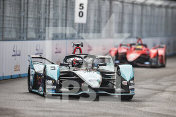2022-08-13 - 09 EVANS Mitch (nzl), Jaguar TCS Racing, Jaguar I-Type 5, action 30 ROWLAND Oliver (gbr), Mahindra Racing, Mahindra M7Electro, action during the 2022 Seoul ePrix, 10th meeting of the 2021-22 ABB FIA Formula E World Championship, on the Seoul Street Circuit from August 12 to 14, in Seoul, South Korea - AUTO - 2022 FORMULA E SEOUL EPRIX - FORMULA E - MOTORS