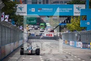 2022-08-14 - 05 VANDOORNE Stoffel (bel), Mercedes-EQ Silver Arrow 02, action during the 2022 Seoul ePrix, 10th meeting of the 2021-22 ABB FIA Formula E World Championship, on the Seoul Street Circuit from August 12 to 14, in Seoul, South Korea - AUTO - 2022 FORMULA E SEOUL EPRIX - FORMULA E - MOTORS