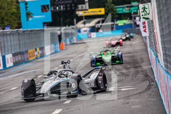 2022-08-14 - 05 VANDOORNE Stoffel (bel), Mercedes-EQ Silver Arrow 02, action during the 2022 Seoul ePrix, 10th meeting of the 2021-22 ABB FIA Formula E World Championship, on the Seoul Street Circuit from August 12 to 14, in Seoul, South Korea - AUTO - 2022 FORMULA E SEOUL EPRIX - FORMULA E - MOTORS