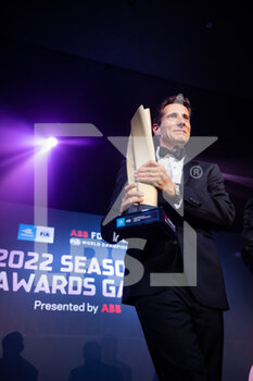 2022-08-14 - Team world championship for the Mercedes-Benz EQ Formula E Team, portrait 2021-2022 Season Finale Awards Gala during the 2022 Seoul ePrix, 10th meeting of the 2021-22 ABB FIA Formula E World Championship, on the Seoul Street Circuit from August 12 to 14, in Seoul, South Korea - AUTO - 2022 FORMULA E SEOUL EPRIX - FORMULA E - MOTORS