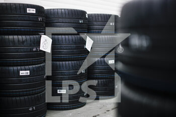 12/12/2022 - Hankook tires, tyres during the ABB FIA Formula E Valencia Testing 2022 on the Circuit Ricardo Tormo from December 13 to 16, 2022 in Cheste, Spain - AUTO - ABB FIA FORMULA E VALENCIA TESTING 2022 - FORMULA E - MOTORI