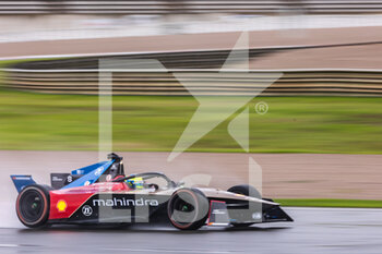 2022-12-13 - 08 ROWLAND Oliver (gbr), Mahindra Racing, Spark-Mahindra, Mahindra M9-Electro, action during the ABB FIA Formula E Valencia Testing 2022 on the Circuit Ricardo Tormo from December 13 to 16, 2022 in Cheste, Spain - AUTO - ABB FIA FORMULA E VALENCIA TESTING 2022 - FORMULA E - MOTORS