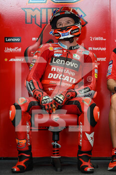 2022-09-03 - Miller Jack Aus Ducati Lenovo Team Ducati waits in the box - GRAN PREMIO DI SAN MARINO E DELLA RIVIERA DI RIMINI FREE PRATICE MOTO GP - MOTOGP - MOTORS