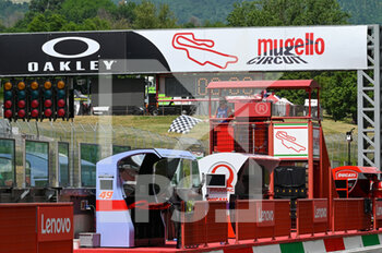 2022-05-28 - finish line of Mugello Circuit - 2022 GRAN PREMIO D’ITALIA OAKLEY QUALIFYING - MOTOGP - MOTORS